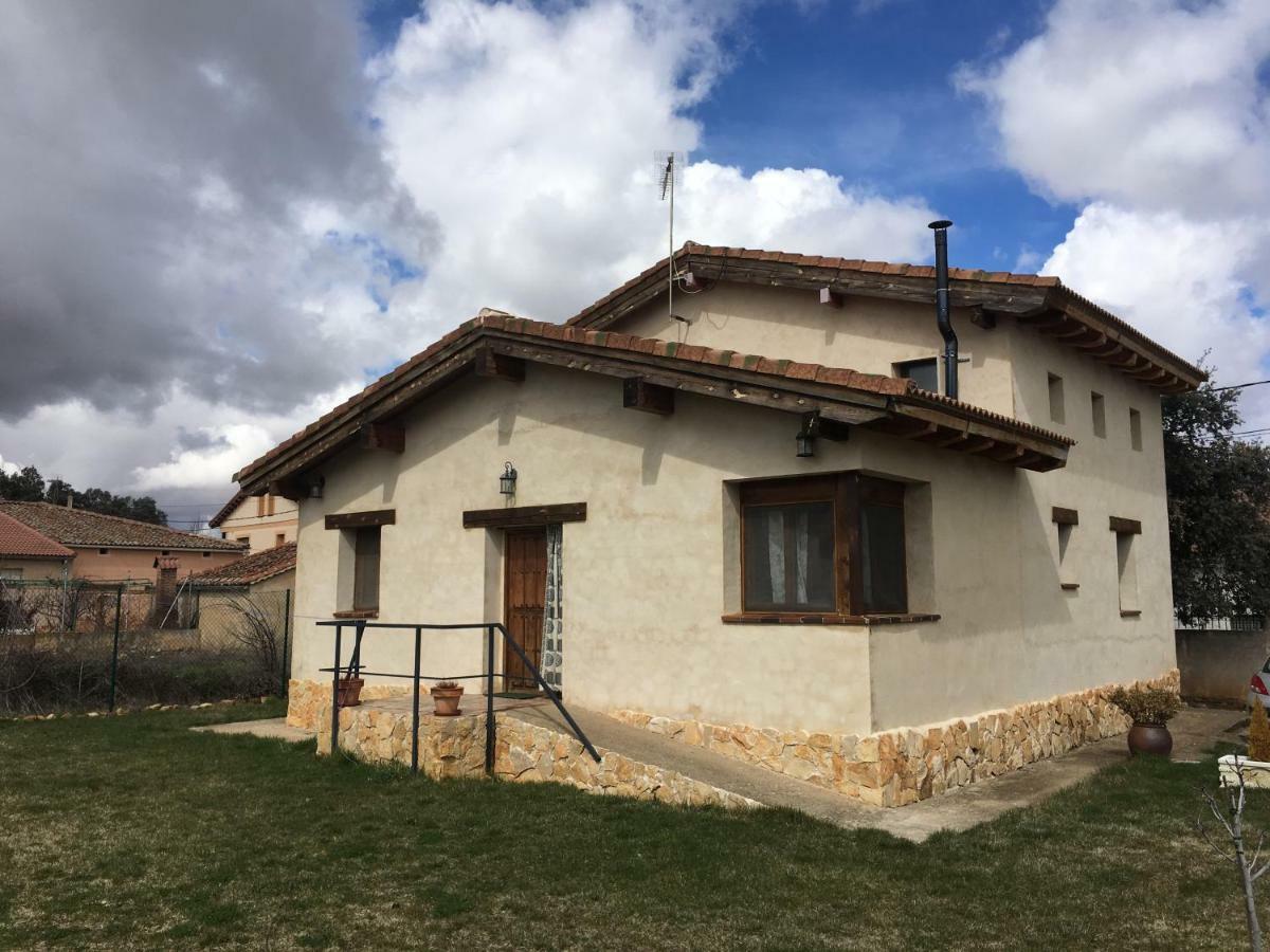 La Casa Del Cartero Pablo Pensionat Saldana de Ayllon Eksteriør billede